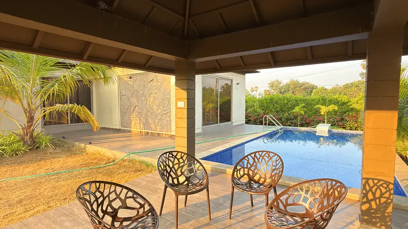 Comfortable poolside patio lounge chairs