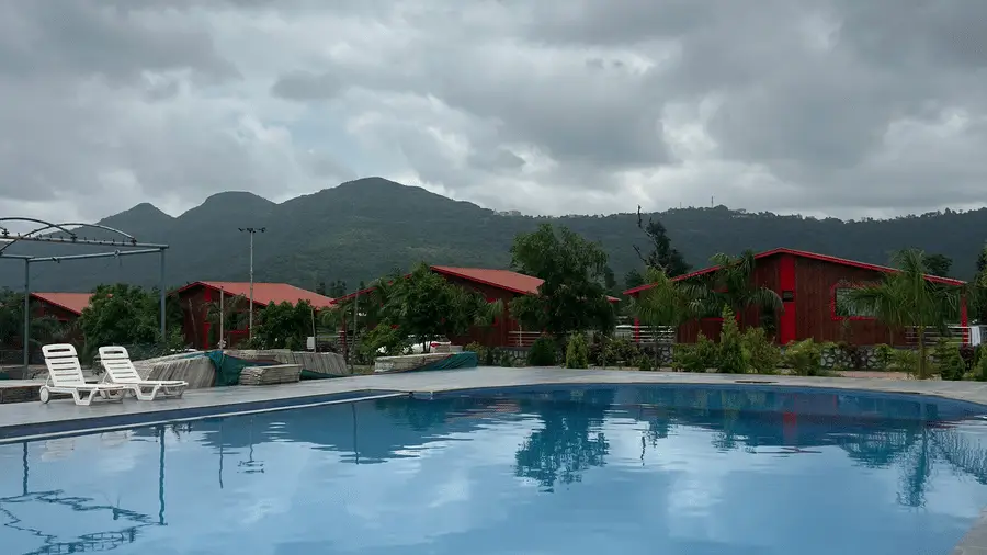 Daksh The Valley Resort, Saputara