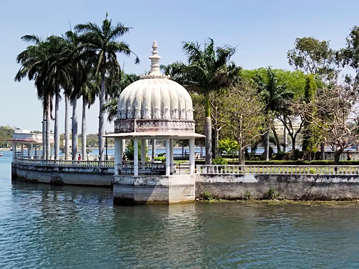 Fateh Sagar Lake in Udaipur with boating docks