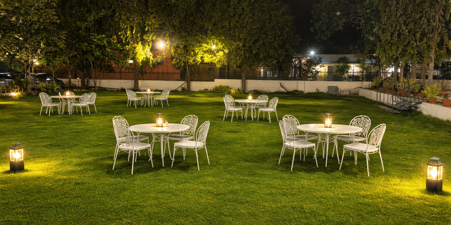 Elegant outdoor wedding seating and dining layout